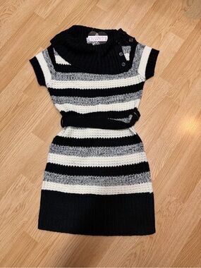 Cherry Stix Girls NWT Striped Sweater Dress Belt Black Gray Large